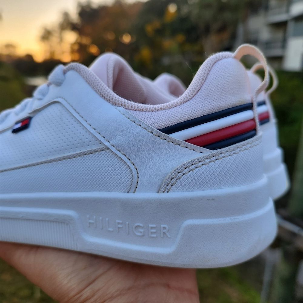 Authentic Tommy Hilfiger Low Court White/Pink Sneakers Leather Kids Shoes Size 3 - Picture 7 of 13